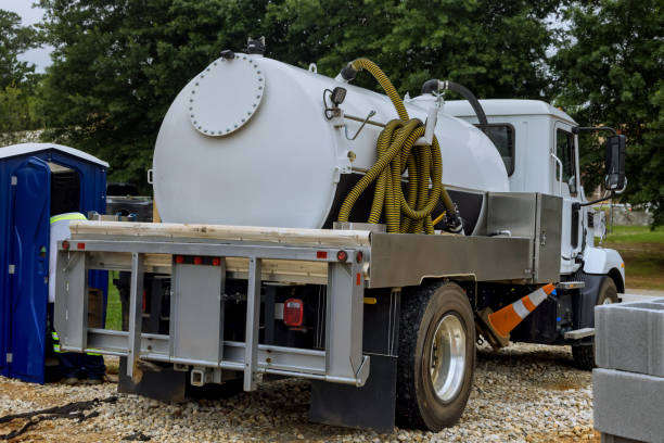 Best Portable bathroom rental  in Sellersburg, IN